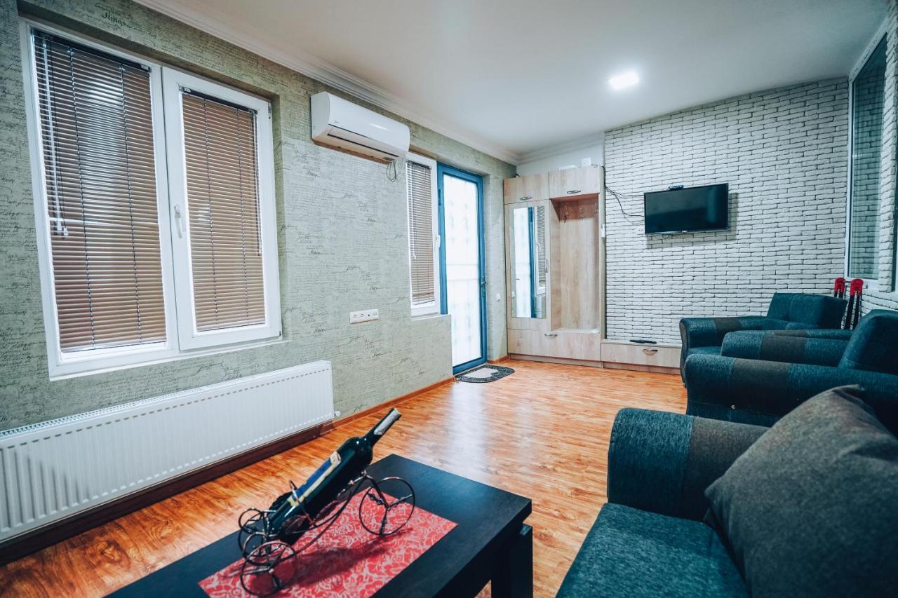 Second House Rustaveli Lägenhet Tbilisi Exteriör bild